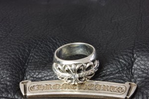 クロムハーツ、フローラルクロスリング、PAVEダイヤ