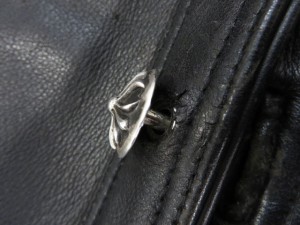 補修後のボタン周り