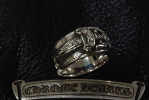 サイズアップ後のクロムハーツリング