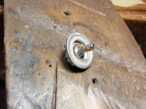 ロー付けします。