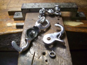 とりあえず、分解します。