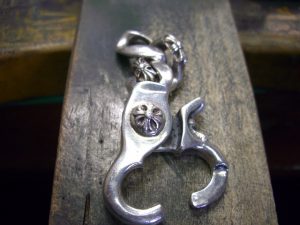 閉まらなくなったキーチェーン