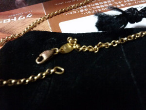 金具が壊れたネックレス