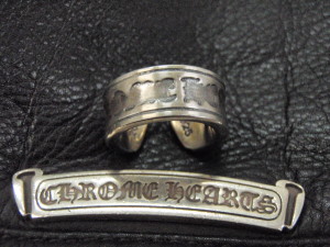 文字が消えたスクロールラベルリング