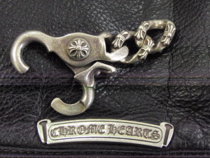 修理前のクラシックキーチェン