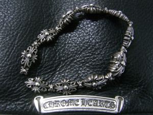 修理前のクロムハーツ、タイニーキーパーリンクブレスレット